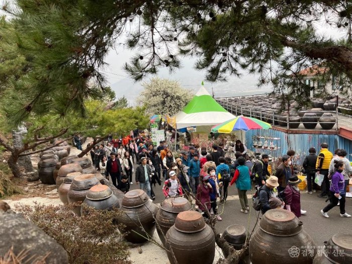 매화축제 인파 2 - 관광과.jpg