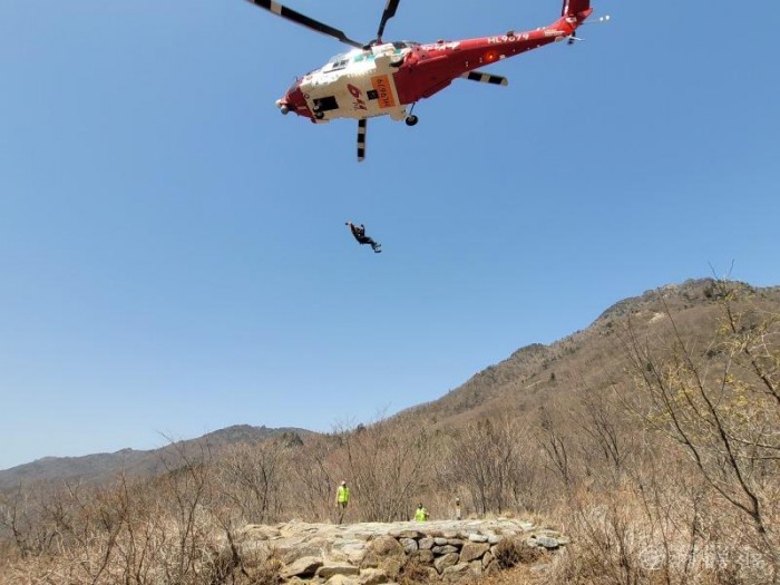 230427-1산악소방헬기 훈련.jpg