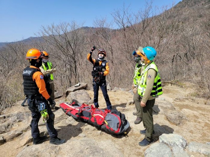 230427-1산악소방헬기 훈련2.jpg